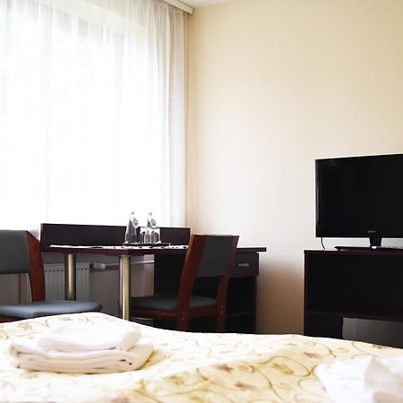 Parkhotel Economic Wielka Wies  Exteriér fotografie