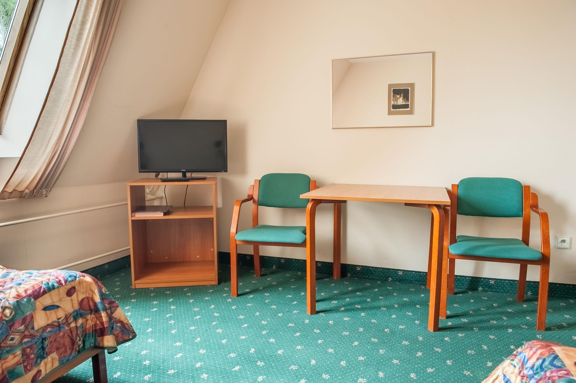 Parkhotel Economic Wielka Wies  Exteriér fotografie