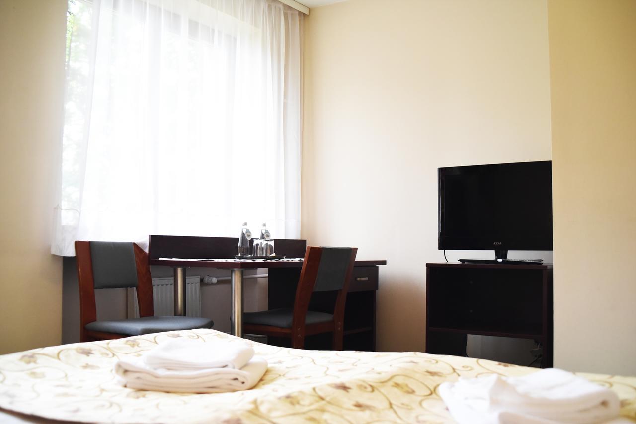 Parkhotel Economic Wielka Wies  Exteriér fotografie